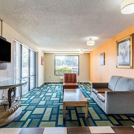Motel 6-Kenly, Nc Екстер'єр фото