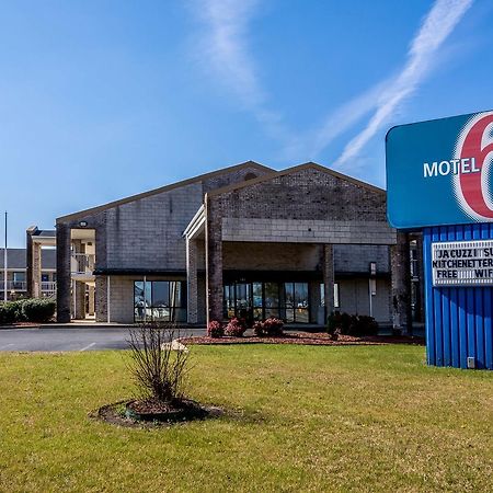 Motel 6-Kenly, Nc Екстер'єр фото