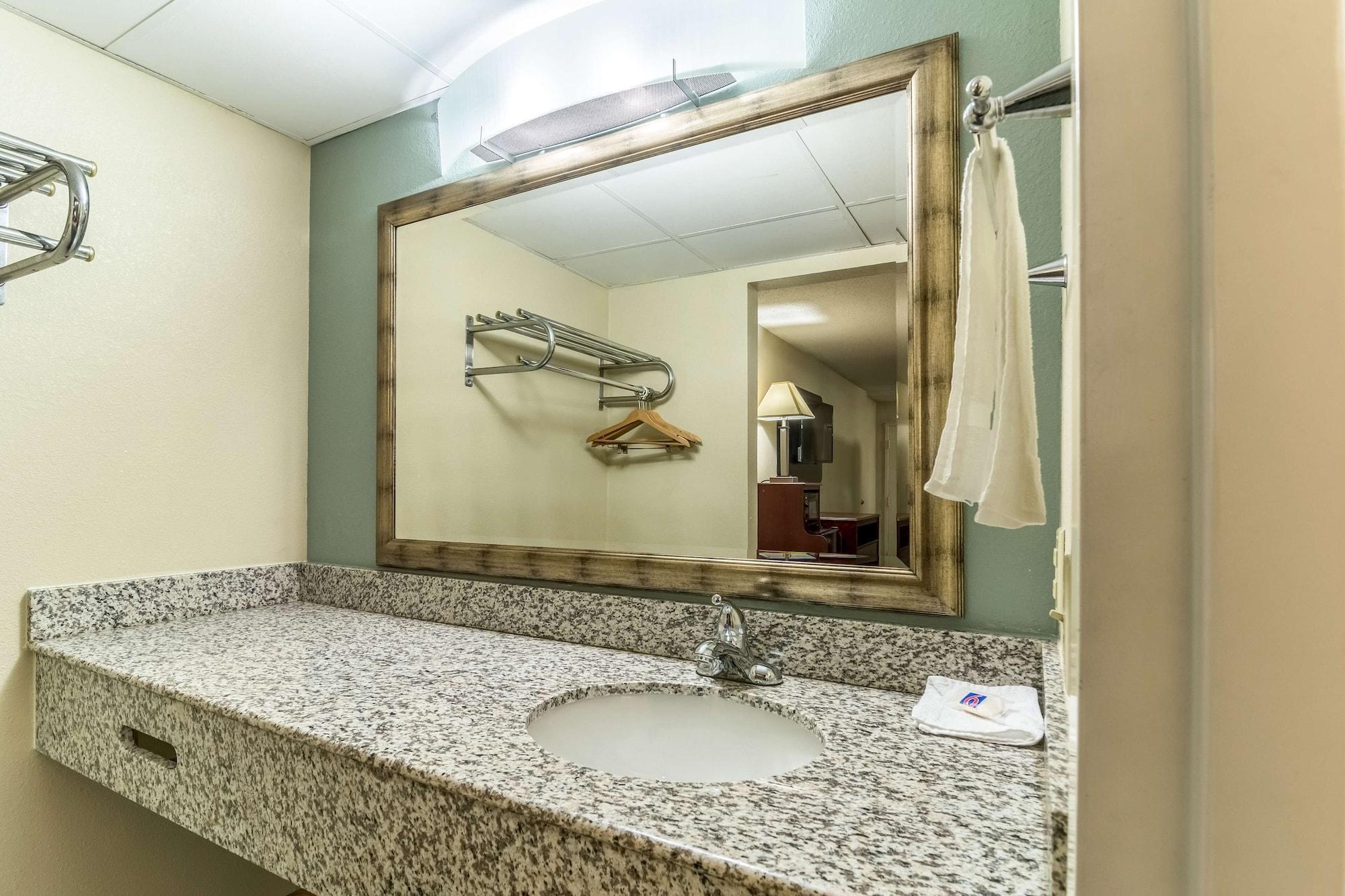 Motel 6-Kenly, Nc Екстер'єр фото