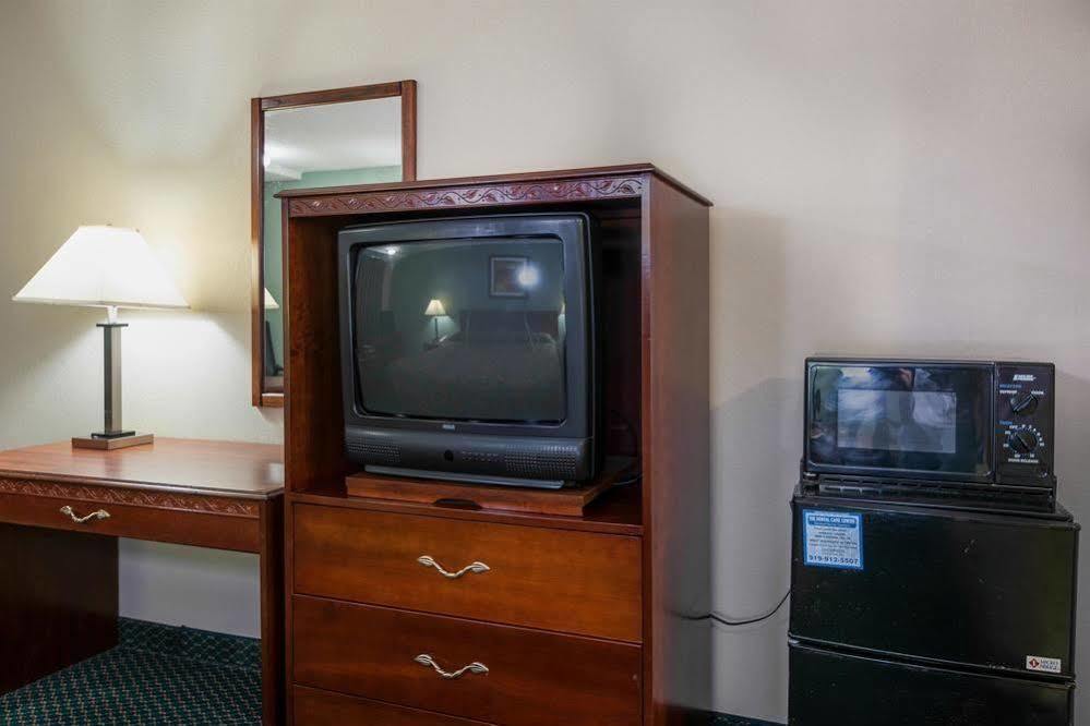 Motel 6-Kenly, Nc Екстер'єр фото