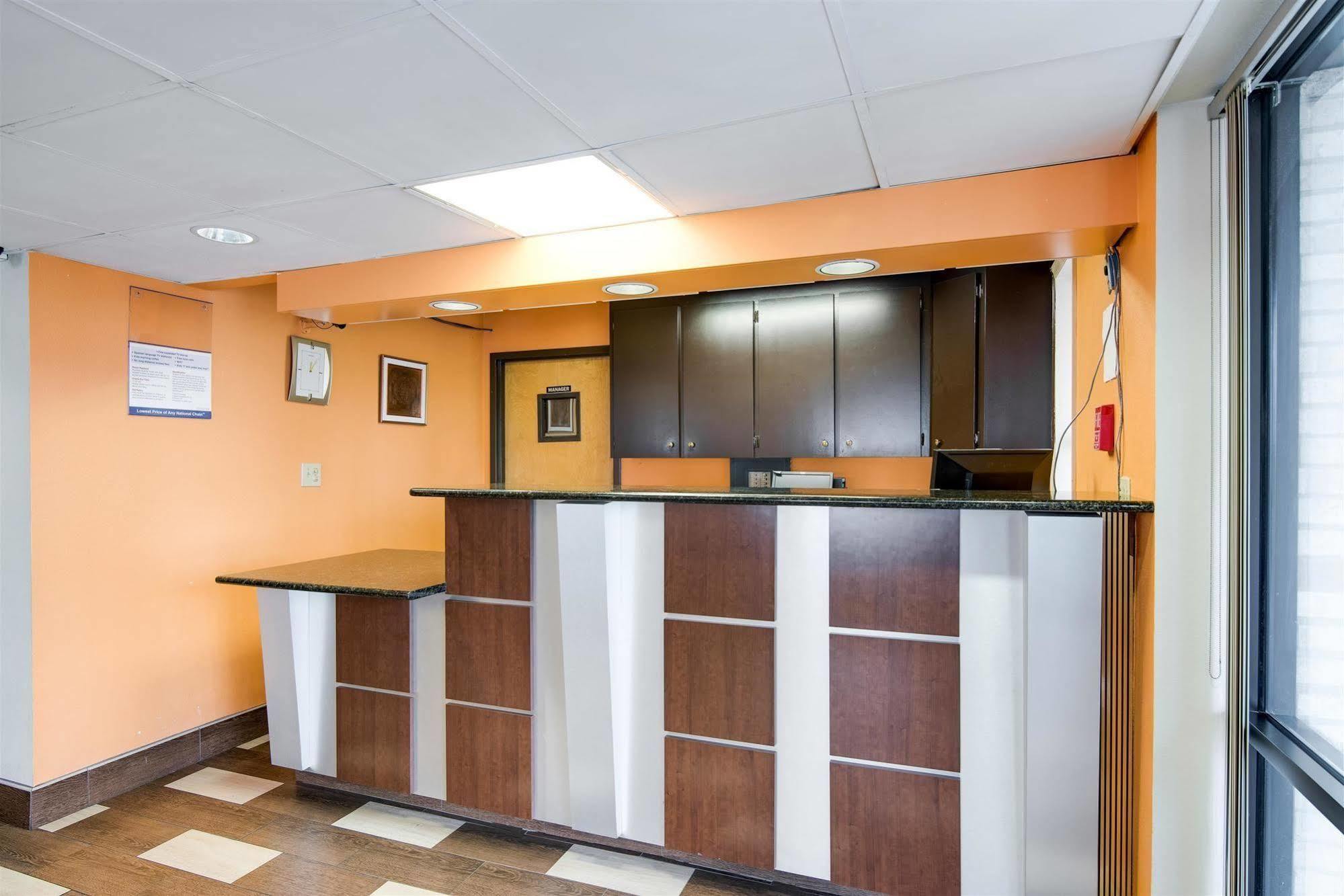Motel 6-Kenly, Nc Екстер'єр фото