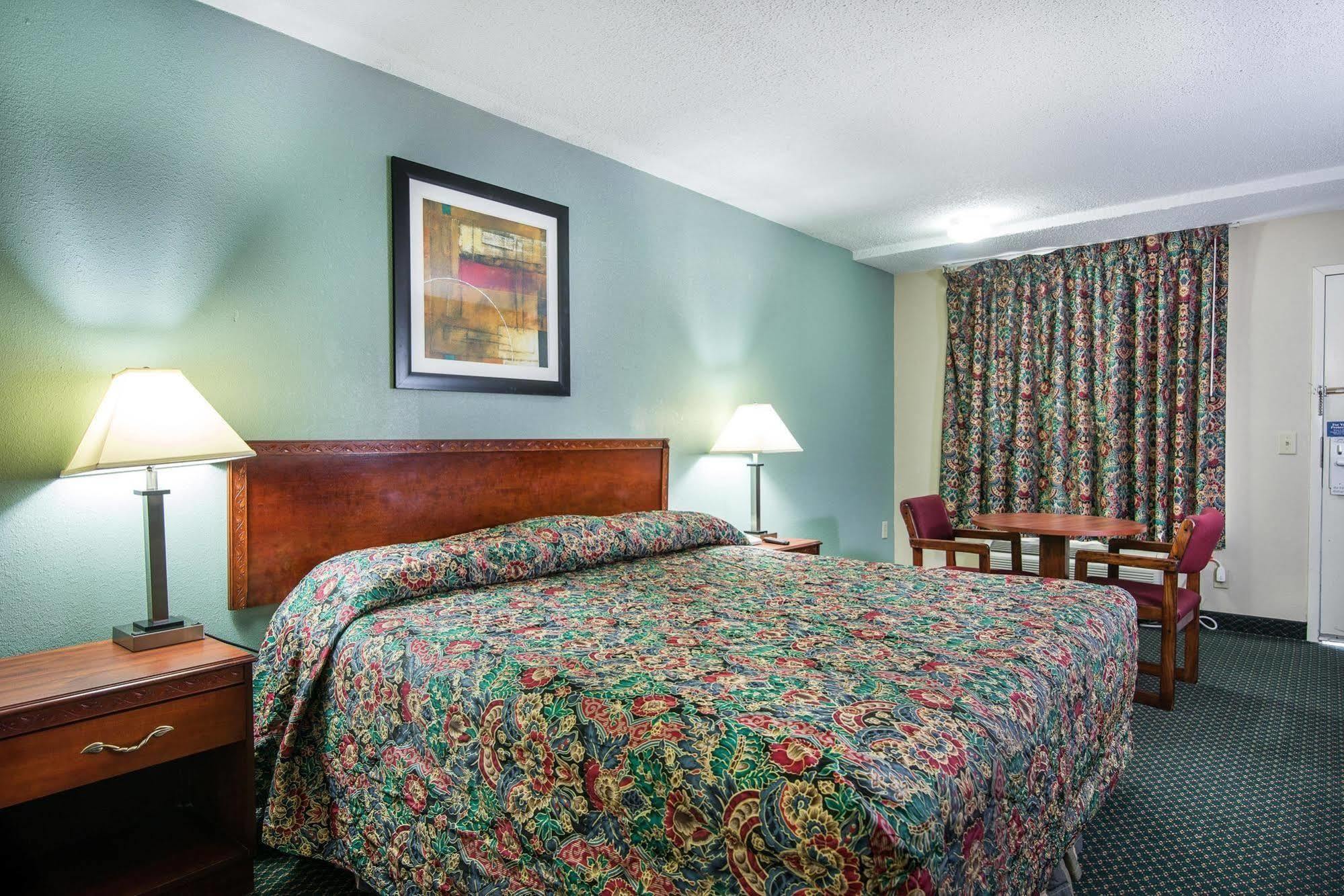 Motel 6-Kenly, Nc Екстер'єр фото
