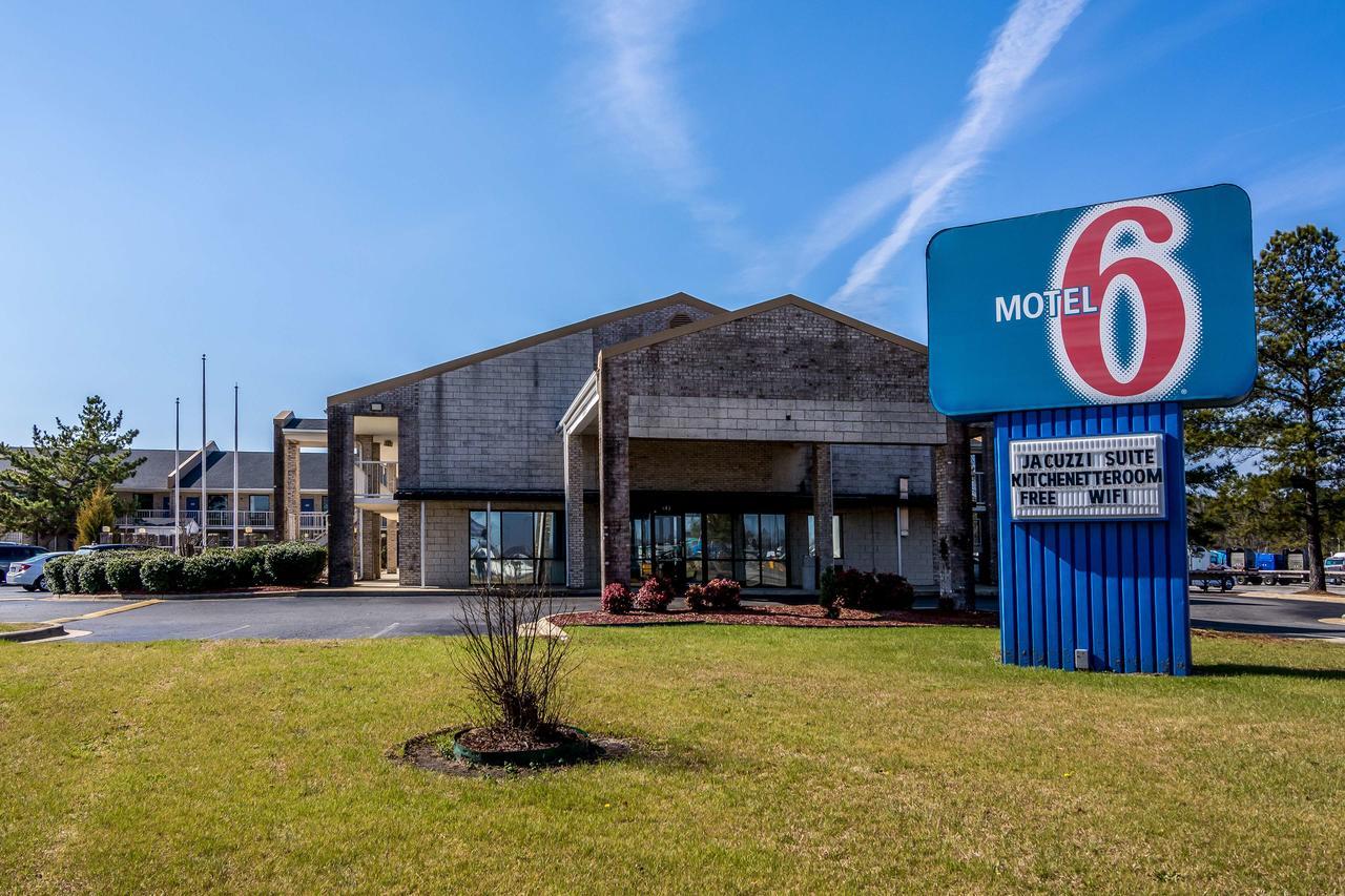 Motel 6-Kenly, Nc Екстер'єр фото
